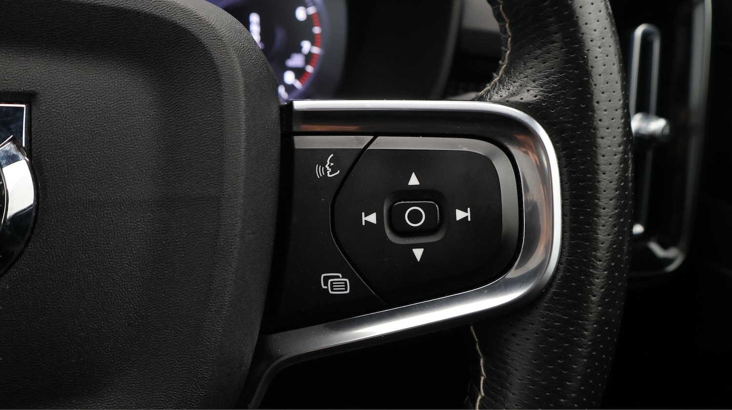 Used Volvo XC40 2021 for sale - 77643895: Photo 26