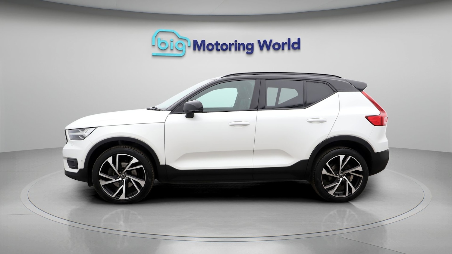 Used Volvo XC40 2021 for sale - 77643895: Photo 4