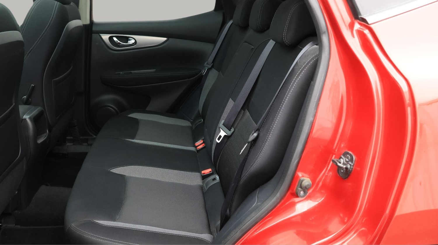 Used Nissan Qashqai 2017 for sale - 76512084: Photo 17