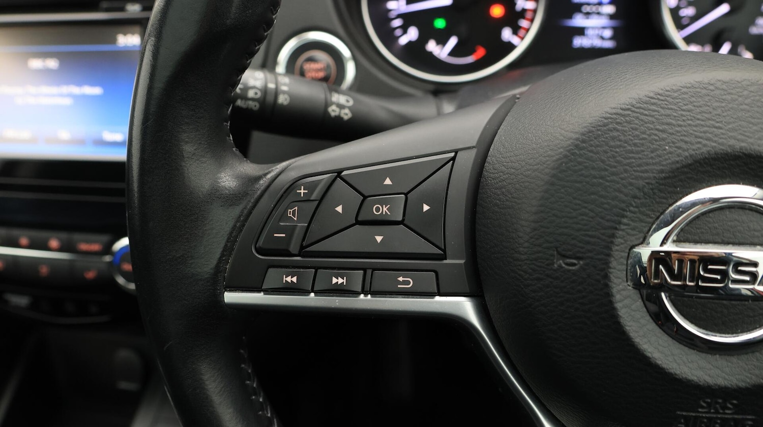 Used Nissan Qashqai 2017 for sale - 76512084: Photo 25