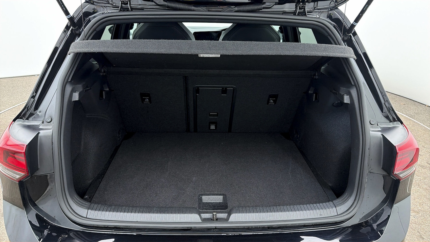 Used Volkswagen Golf 2023 for sale - 77989453: Photo 16