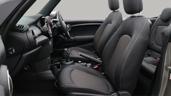 Used MINI Convertible 2019 for sale - 76271009: Photo 15