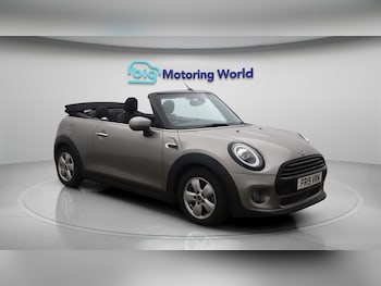 Used MINI Convertible 2019 for sale - 76271009: Photo 2