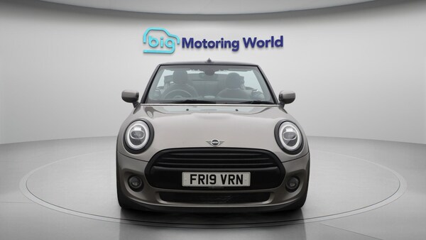 Used MINI Convertible 2019 for sale - 76271009: Photo 3