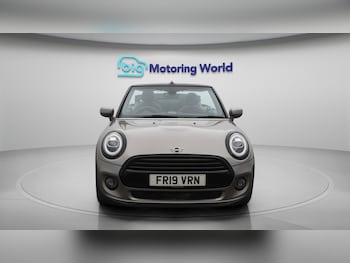 Used MINI Convertible 2019 for sale - 76271009: Photo 3
