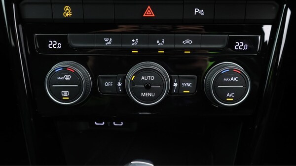 Used Volkswagen T-Roc 2021 for sale - 76283608: Photo 13