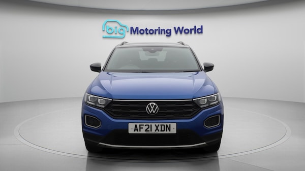 Used Volkswagen T-Roc 2021 for sale - 76283608: Photo 3