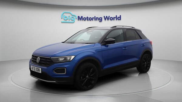 Used Volkswagen T-Roc 2021 for sale - 76283608: Photo 4