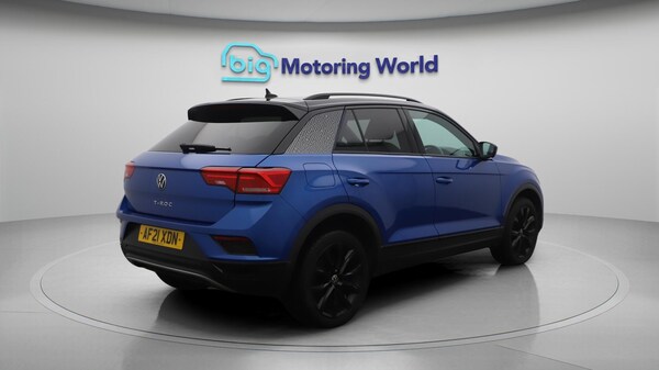 Used Volkswagen T-Roc 2021 for sale - 76283608: Photo 8