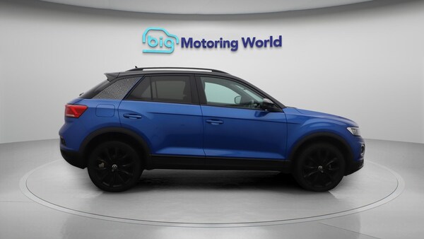 Used Volkswagen T-Roc 2021 for sale - 76283608: Photo 9