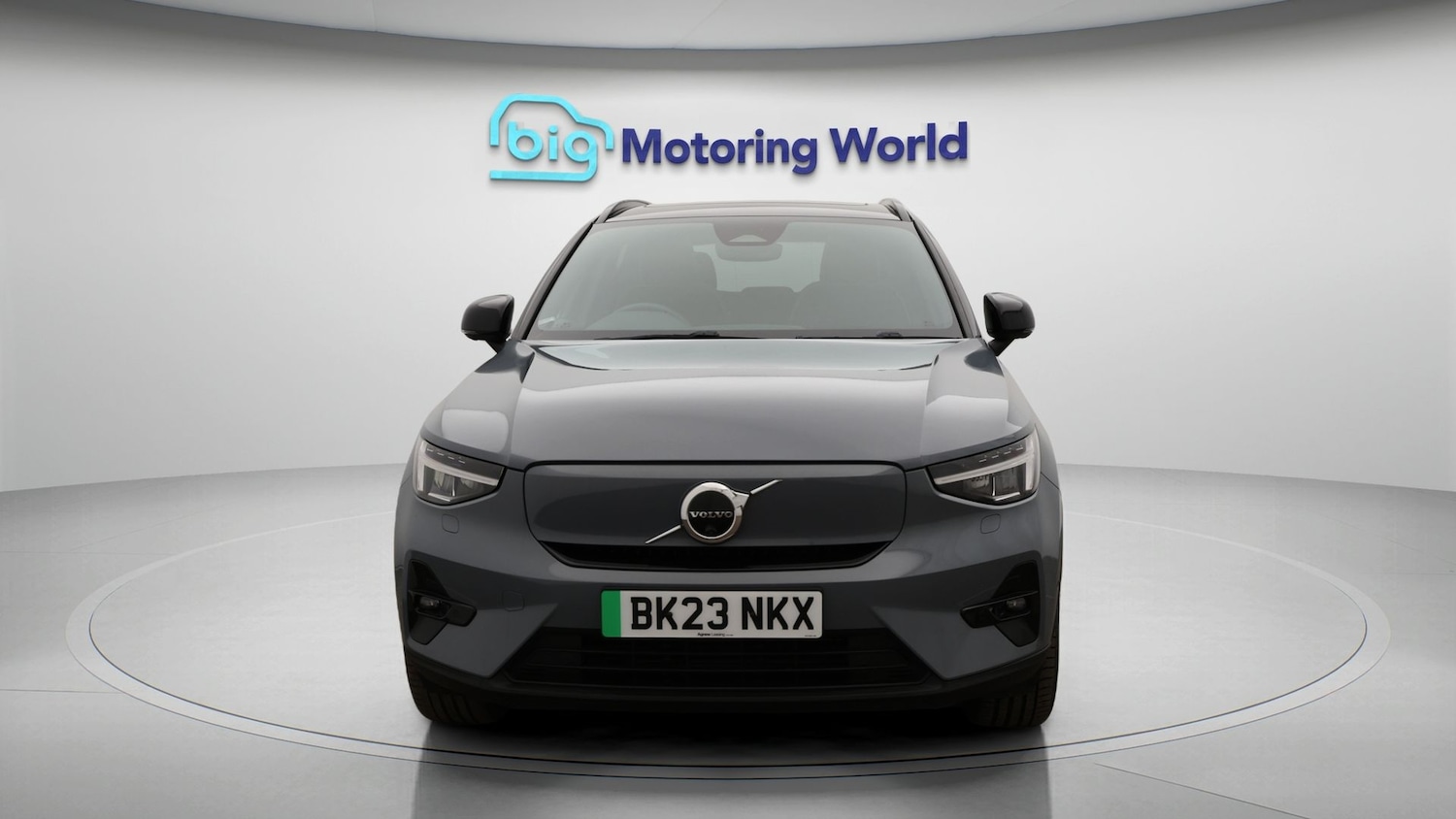 Used Volvo XC40 2023 for sale - 77851581: Photo 2