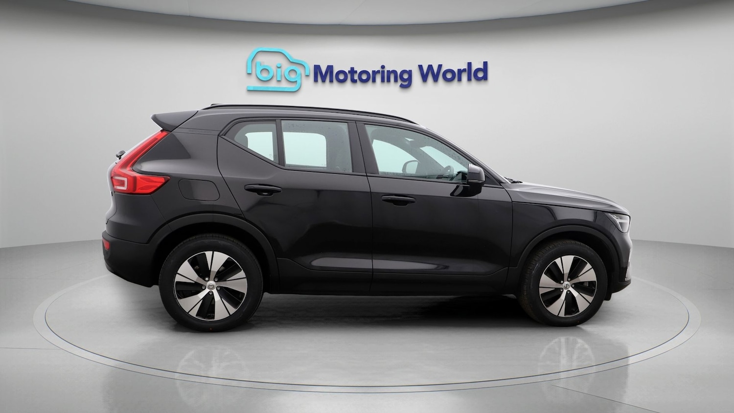 Used Volvo XC40 2023 for sale - 77822099: Photo 8
