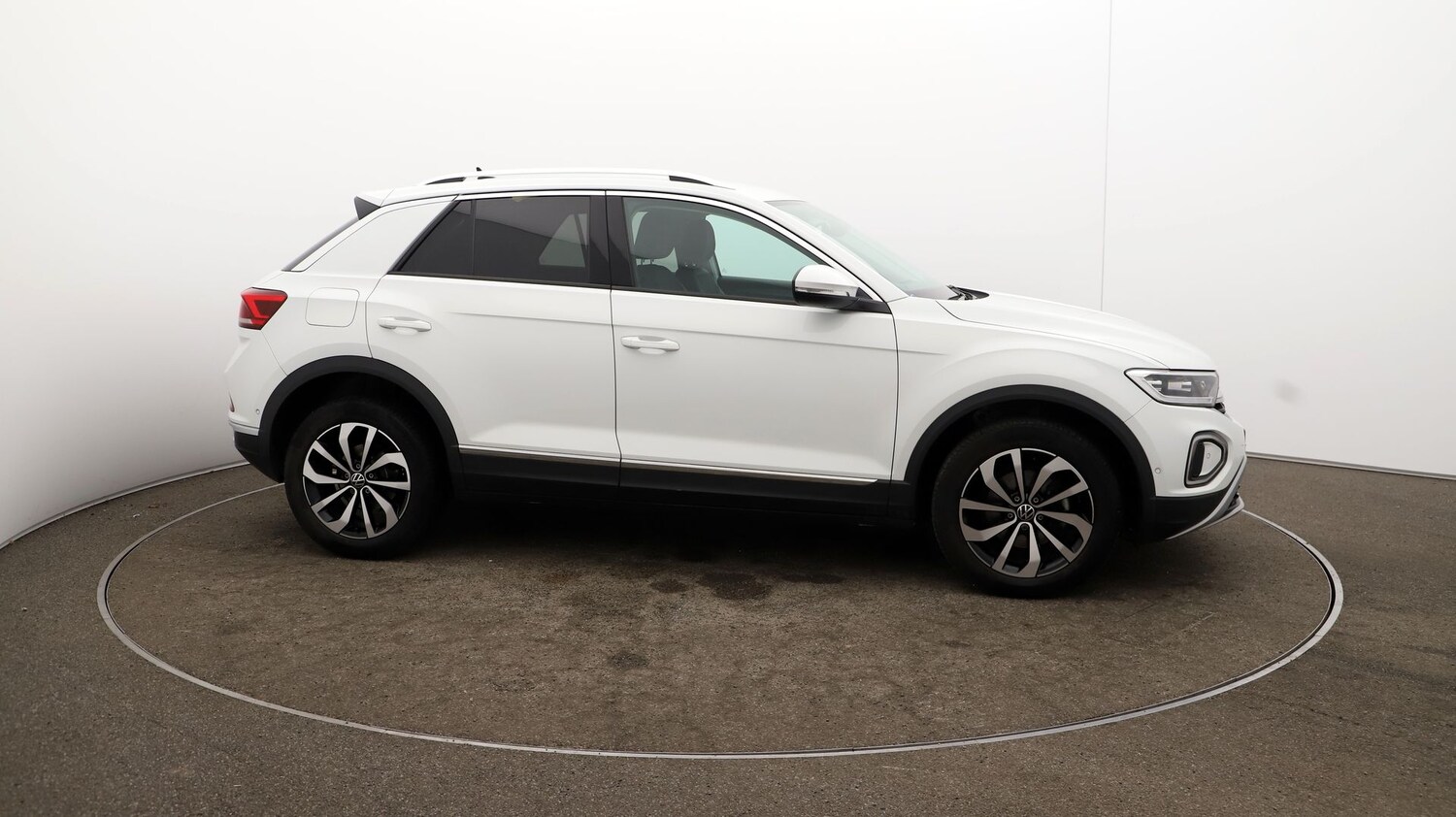 Used Volkswagen T-Roc for sale - 76809732: Photo 40