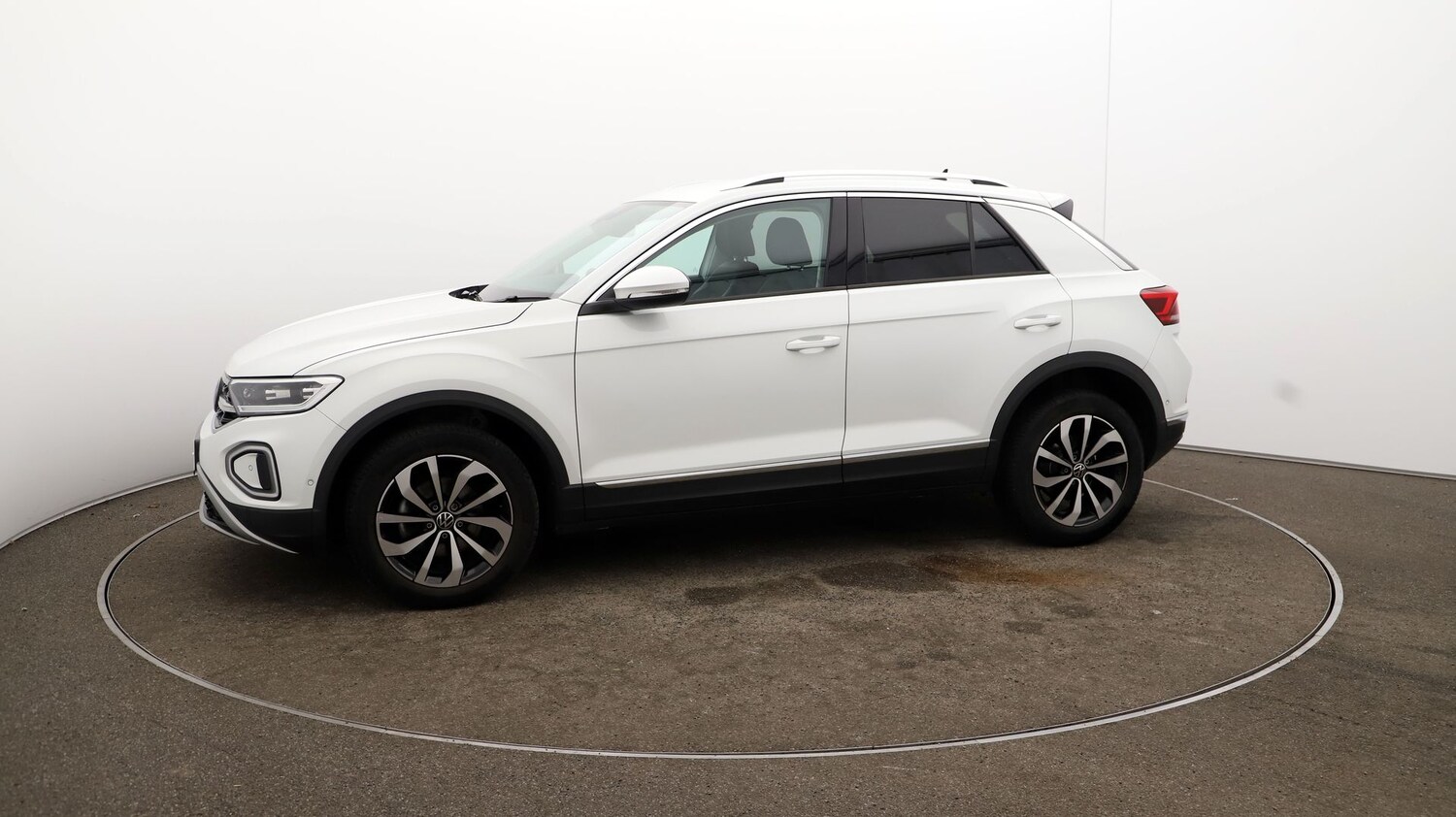 Used Volkswagen T-Roc for sale - 76809732: Photo 58