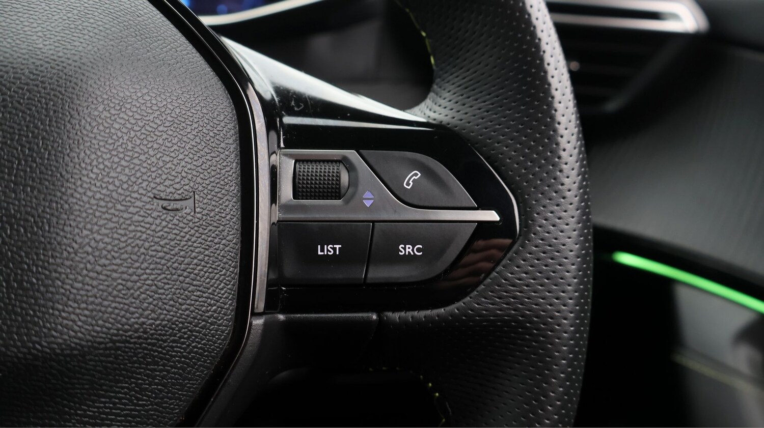 Used Peugeot 2008 2022 for sale - 77428366: Photo 24