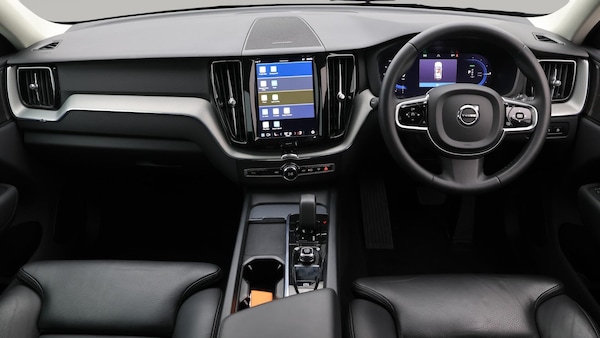 Used Volvo XC60 2023 for sale - 76306877: Photo 14