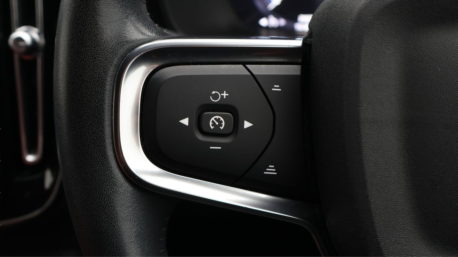 Used Volvo XC40 2020 for sale - 77508299: Photo 20