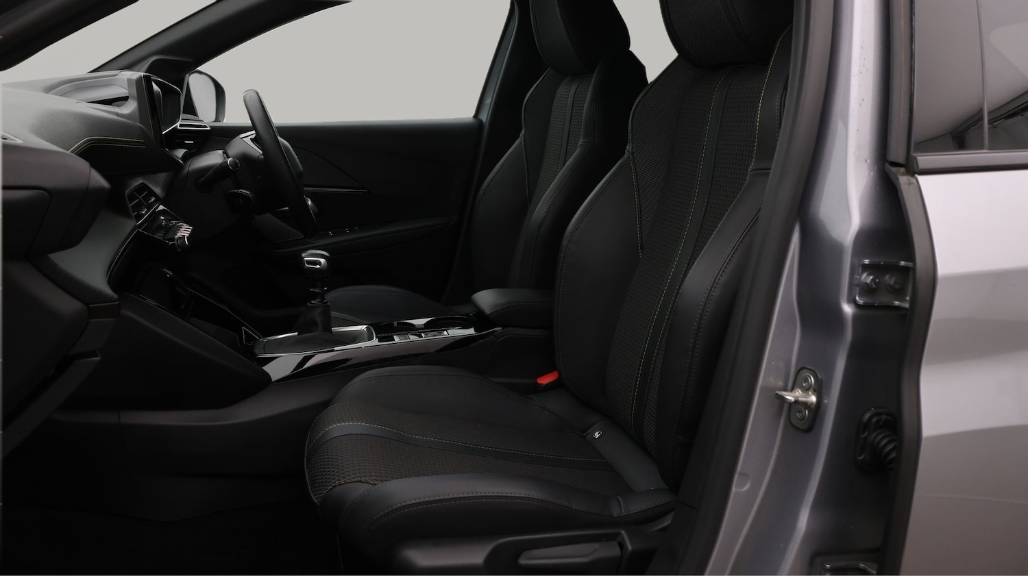 Used Peugeot 208 2022 for sale - 77536341: Photo 14