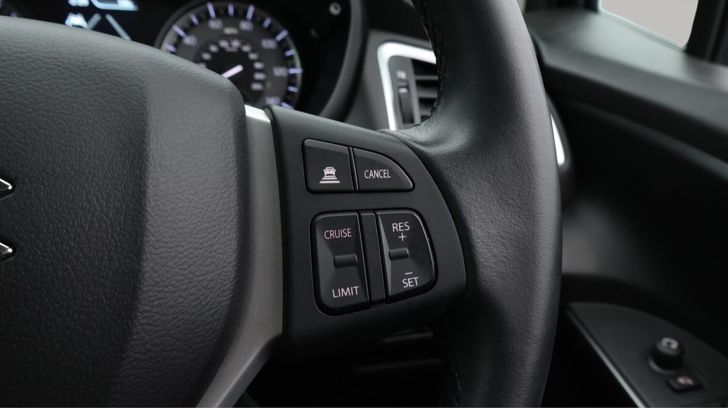 Used Suzuki SX4 S-Cross 2023 for sale - 76227629: Photo 25