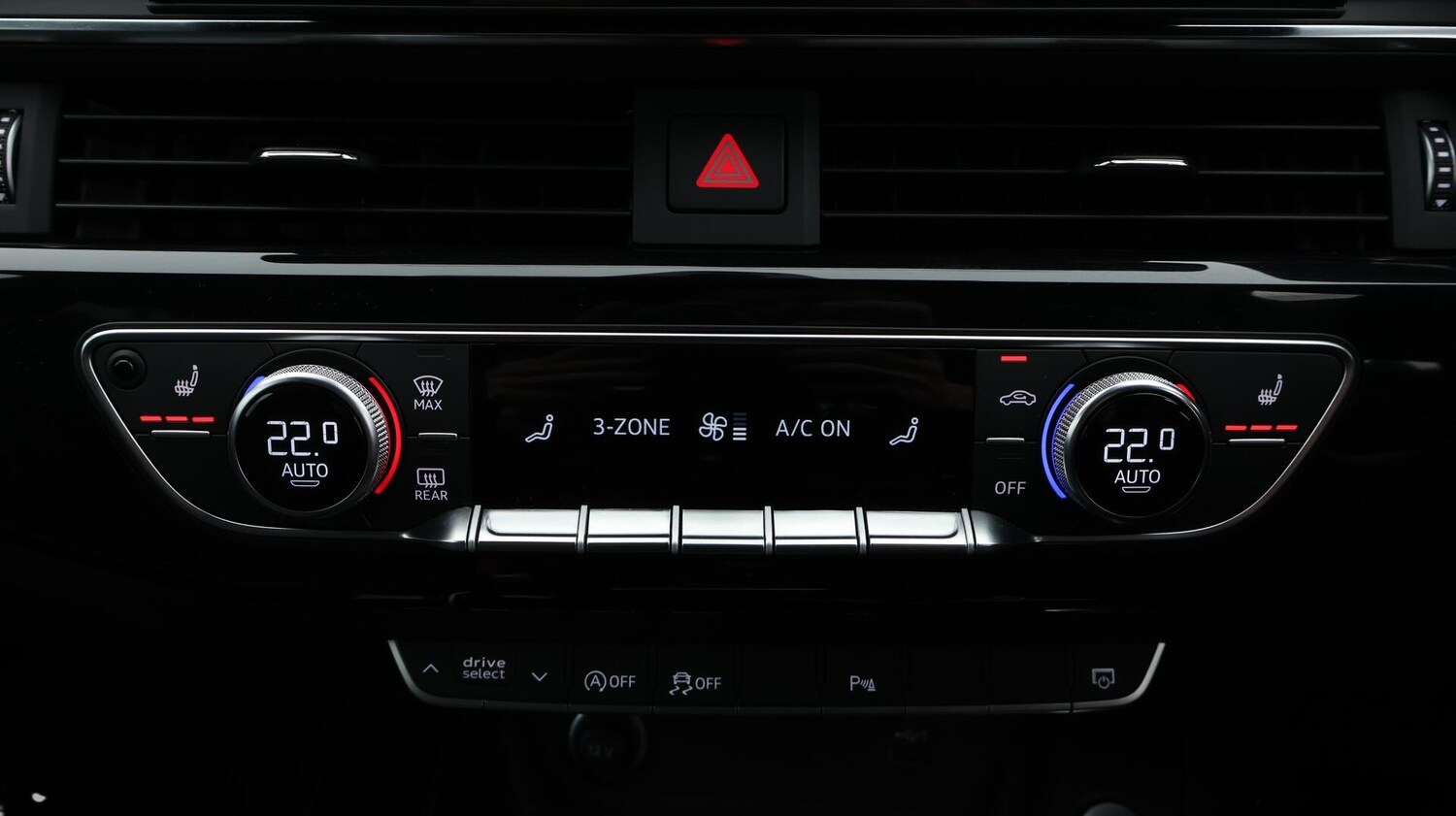 Used Audi A4 Avant 2023 for sale - 76240129: Photo 13