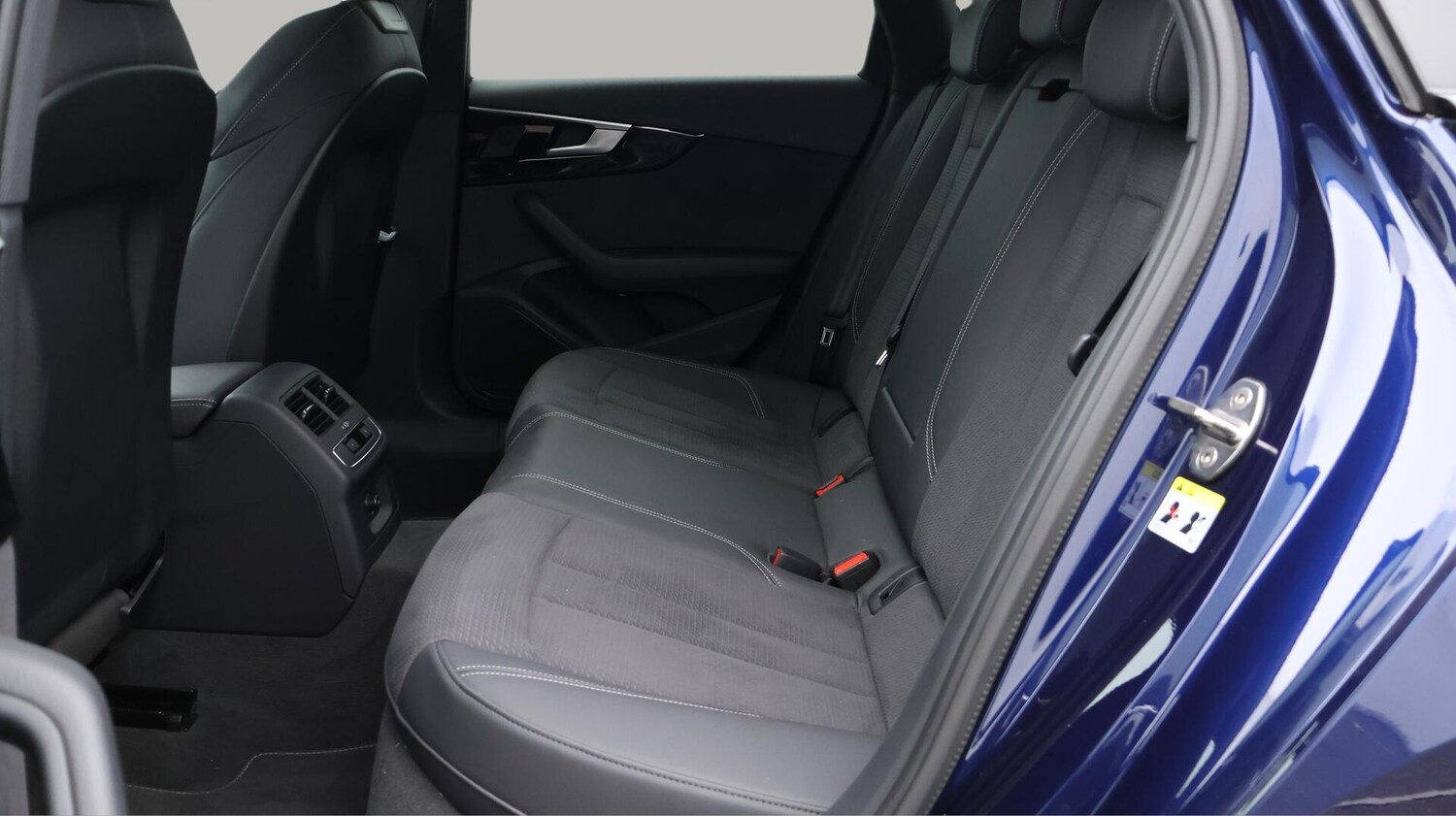 Used Audi A4 Avant 2023 for sale - 76240129: Photo 17