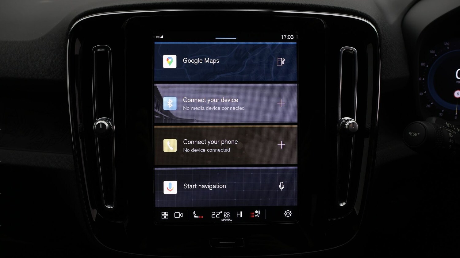 Used Volvo XC40 2022 for sale - 77310802: Photo 11