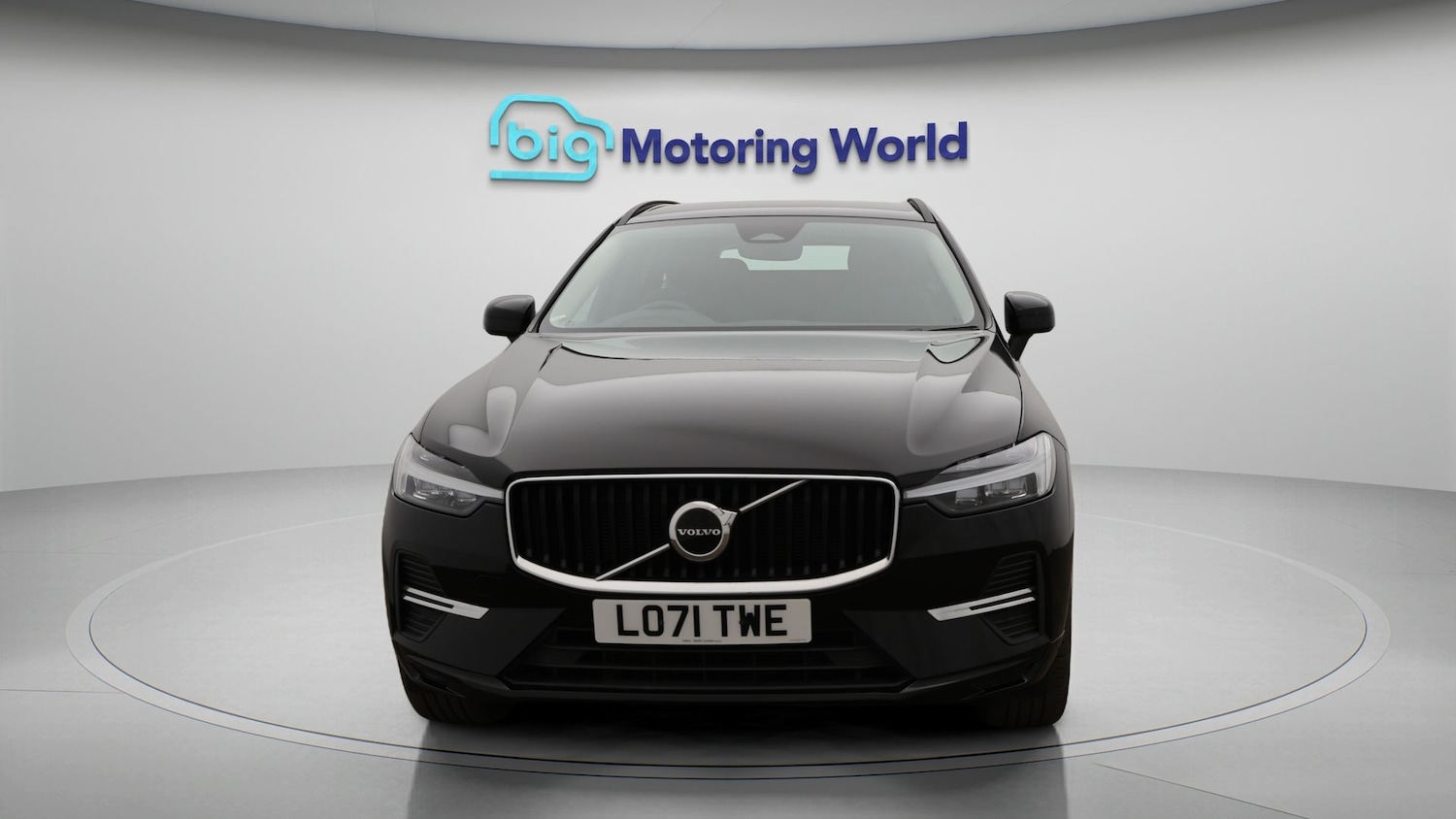 Used Volvo XC60 2022 for sale - 77915803: Photo 2