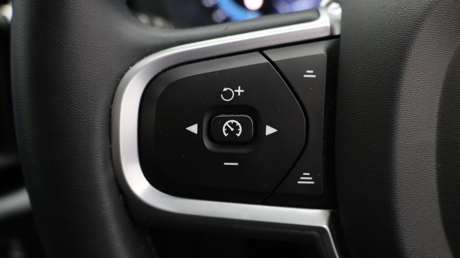 Used Volvo XC60 2022 for sale - 77915803: Photo 23