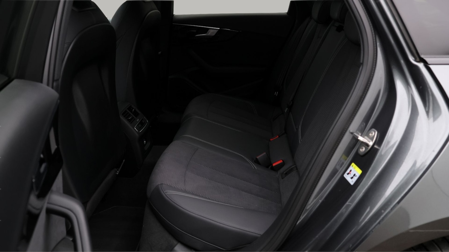 Used Audi A4 2022 for sale - 77518569: Photo 16