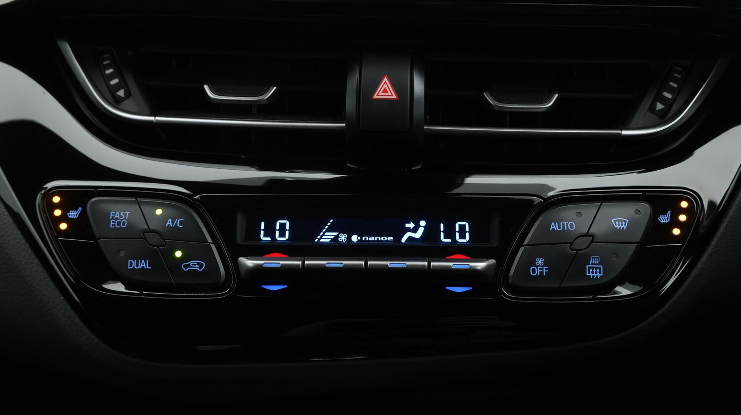 Used Toyota C-HR 2020 for sale - 76538040: Photo 13