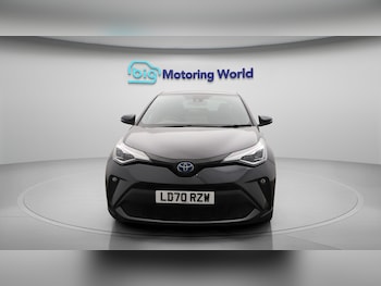 Used Toyota C-HR 2020 for sale - 76538040: Photo