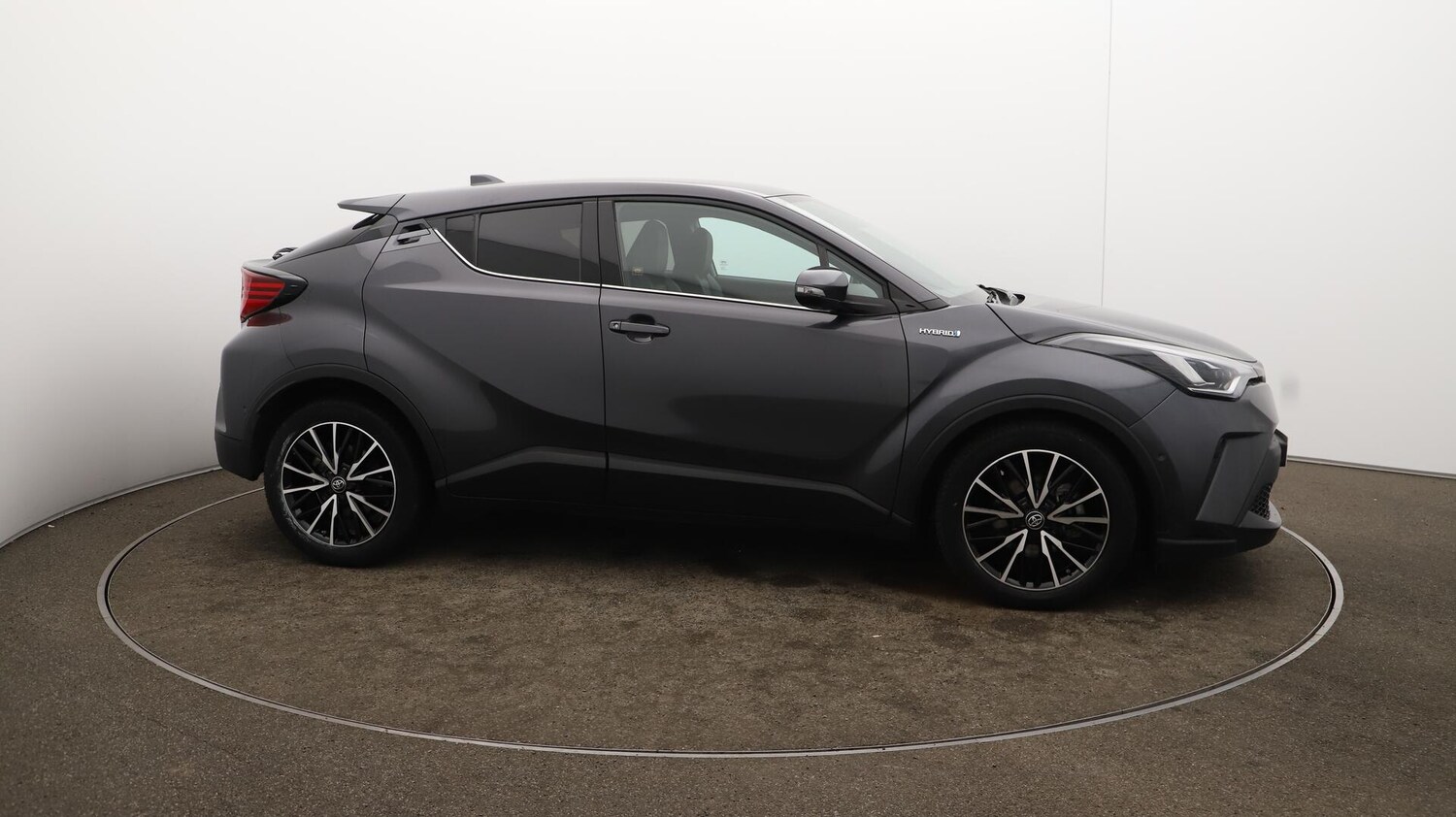 Used Toyota C-HR 2020 for sale - 76538040: Photo 48