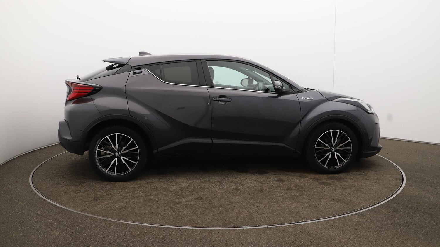 Used Toyota C-HR 2020 for sale - 76538040: Photo 50