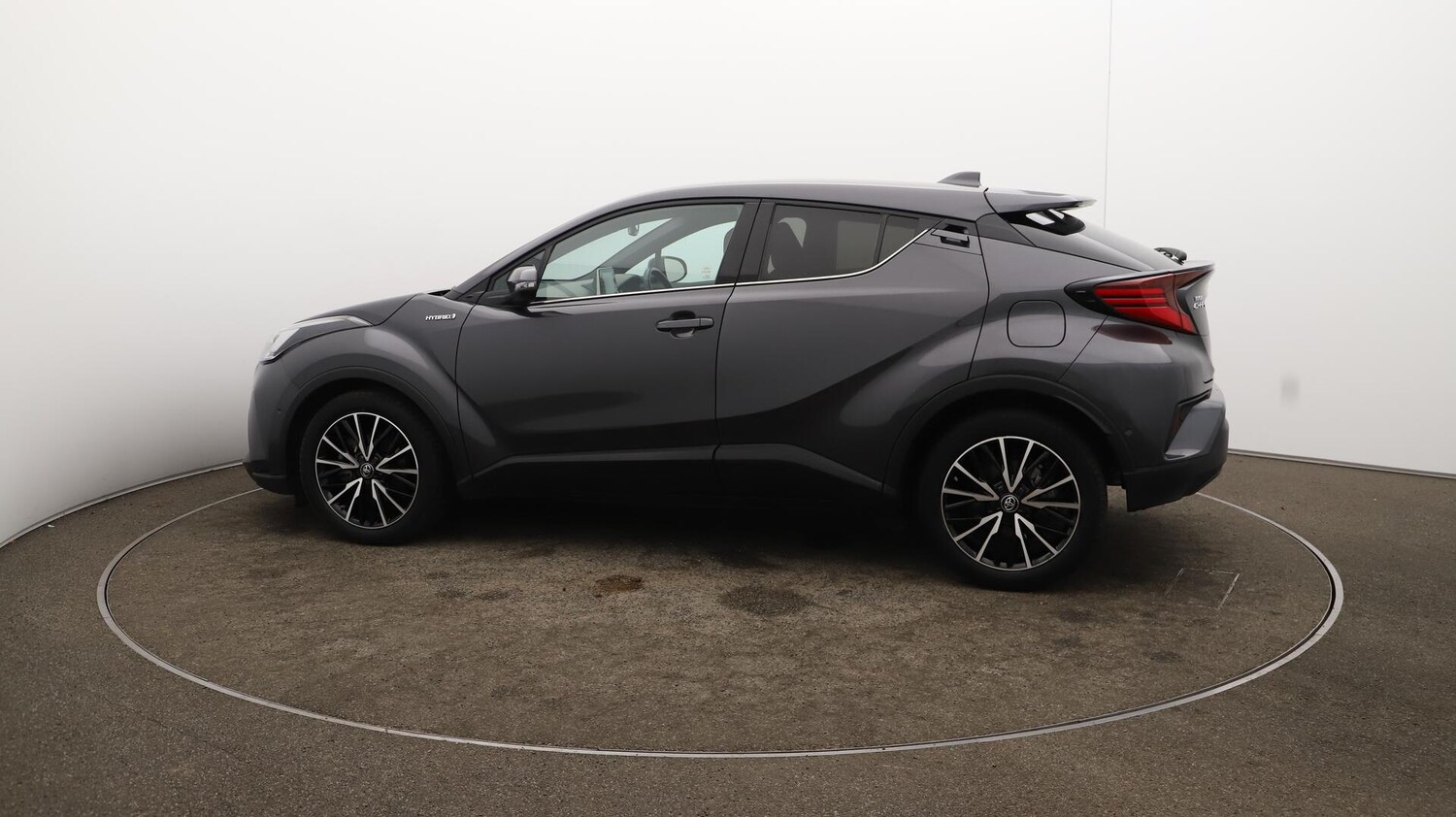Used Toyota C-HR 2020 for sale - 76538040: Photo 58