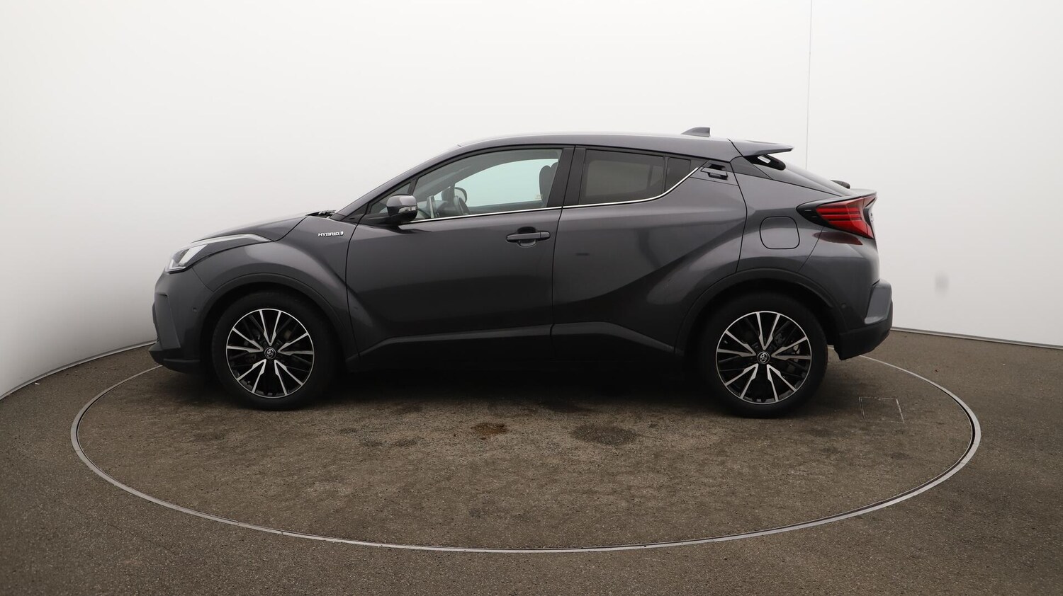 Used Toyota C-HR 2020 for sale - 76538040: Photo 64