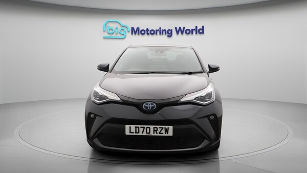 Used Toyota C-HR 2020 for sale - 76189149: Photo 3
