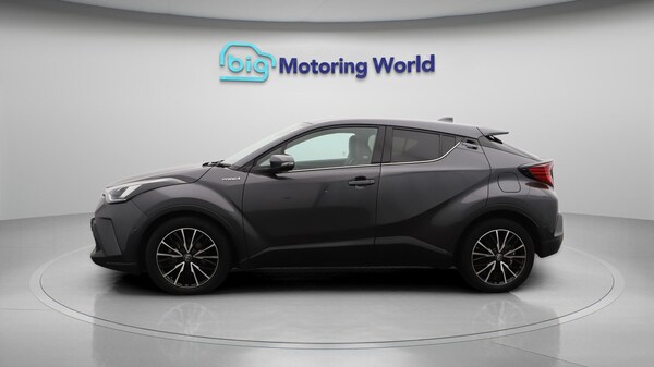 Used Toyota C-HR 2020 for sale - 76189149: Photo 5