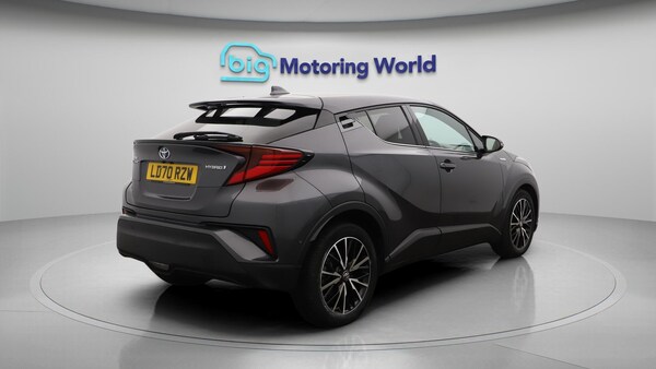 Used Toyota C-HR 2020 for sale - 76189149: Photo 8