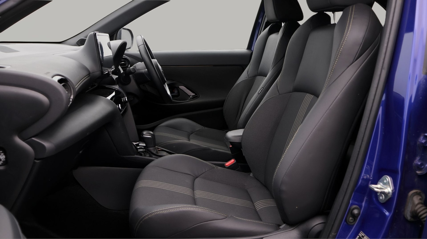 Used Toyota Yaris Cross 2022 for sale - 77506596: Photo 14