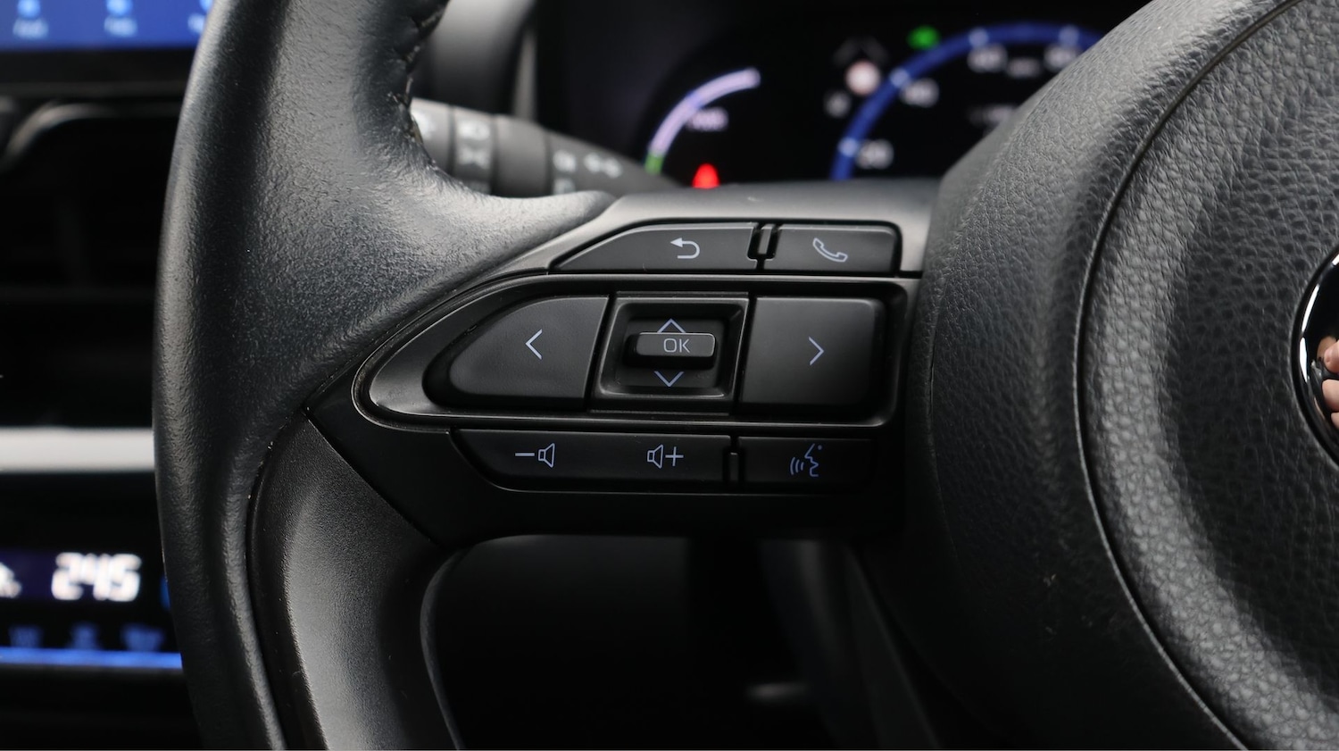 Used Toyota Yaris Cross 2022 for sale - 77506596: Photo 25