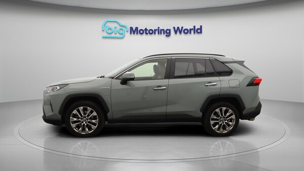 Used Toyota RAV4 2021 for sale - 76246744: Photo 5