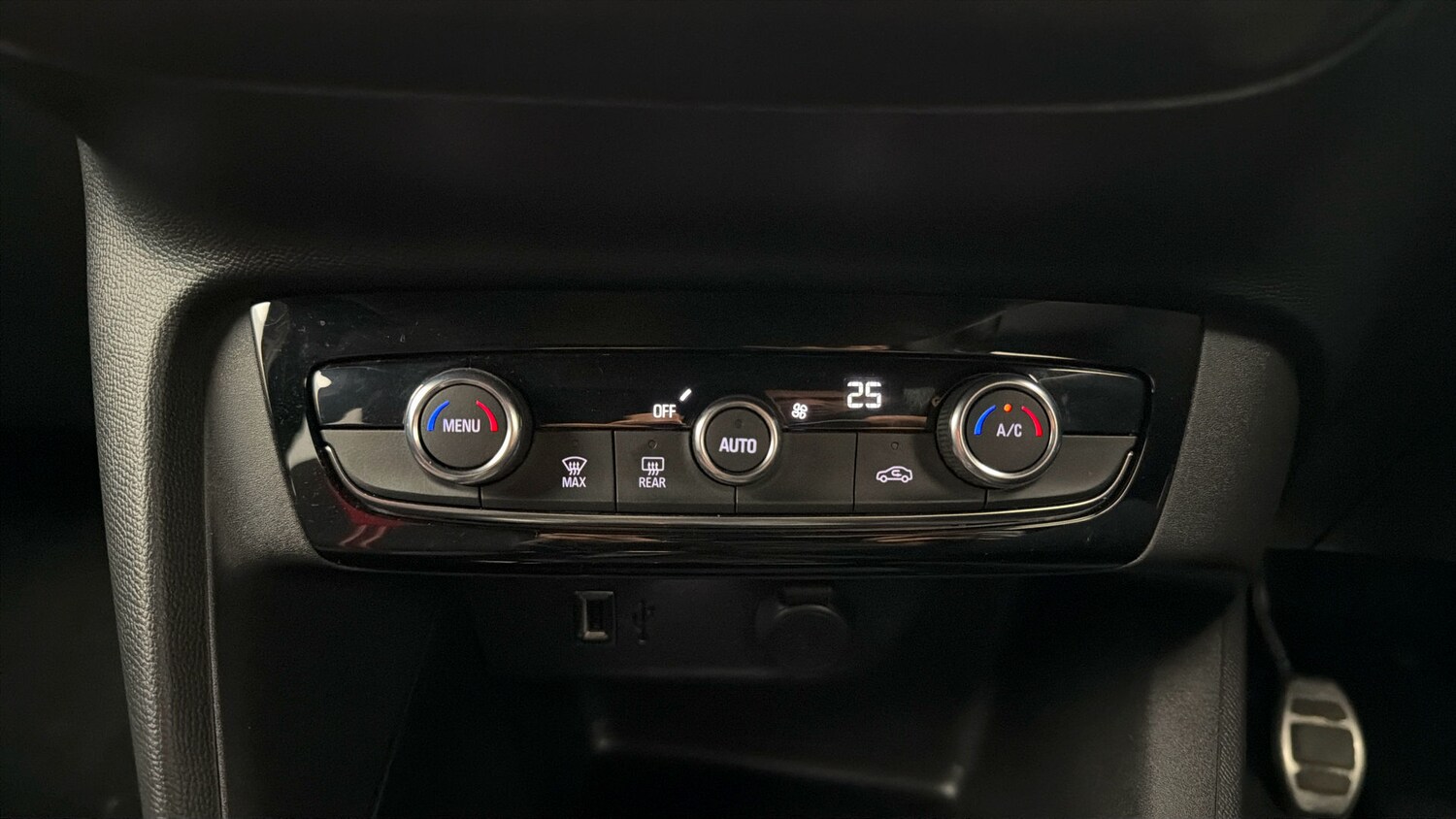 Used Vauxhall Corsa 2023 for sale - 78163735: Photo 11