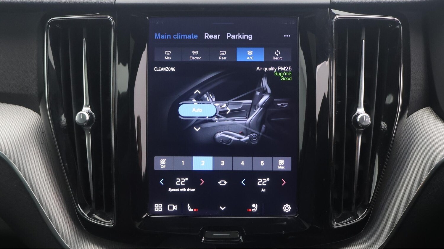 Used Volvo XC60 2022 for sale - 76283349: Photo 13