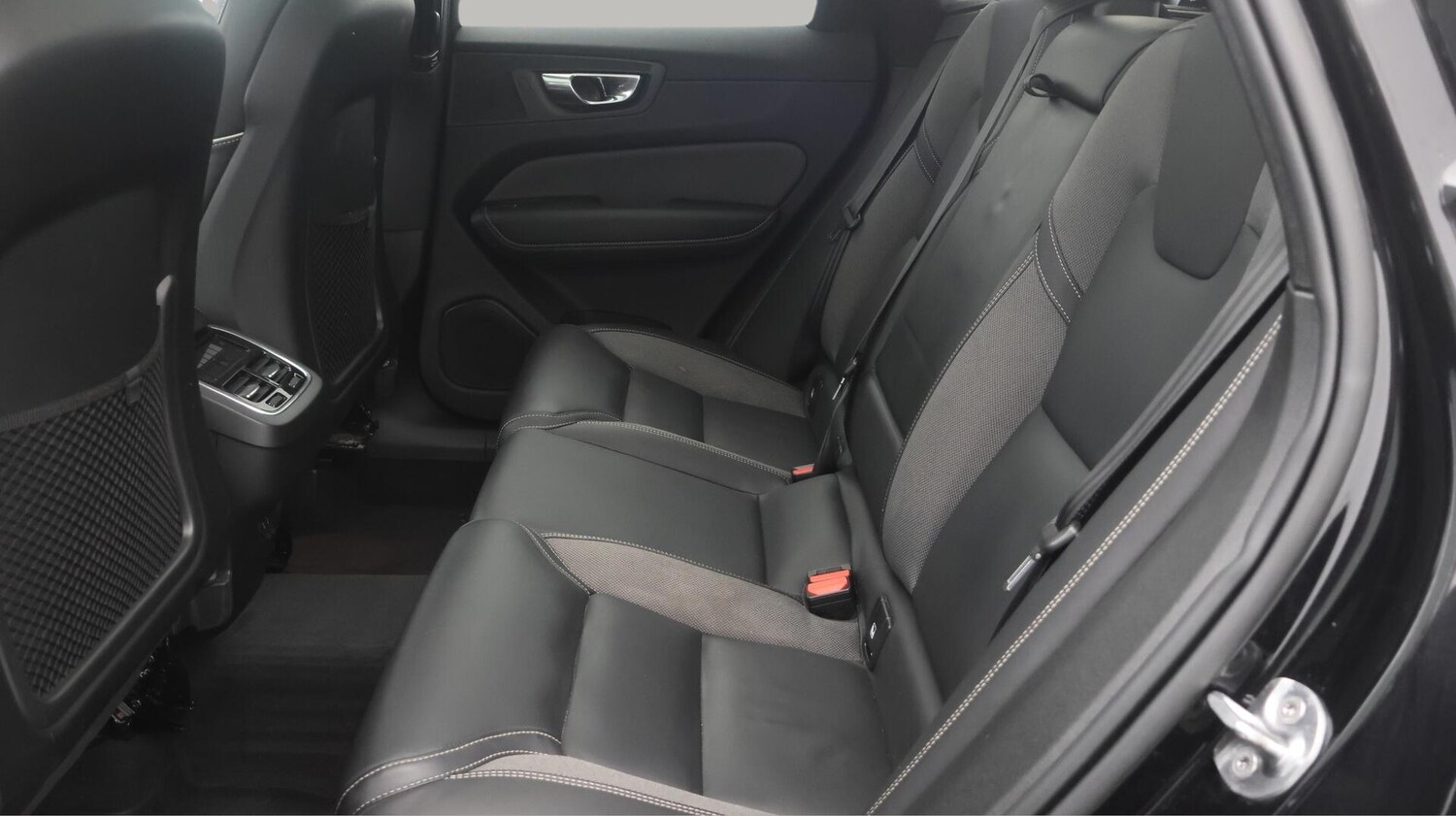 Used Volvo XC60 2022 for sale - 76283349: Photo 17