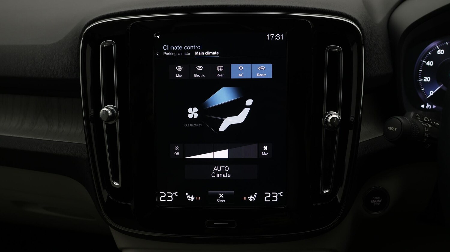 Used Volvo XC40 2021 for sale - 77208661: Photo 12