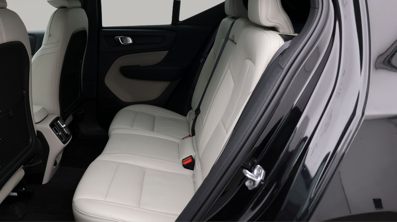 Used Volvo XC40 2021 for sale - 77208661: Photo 16