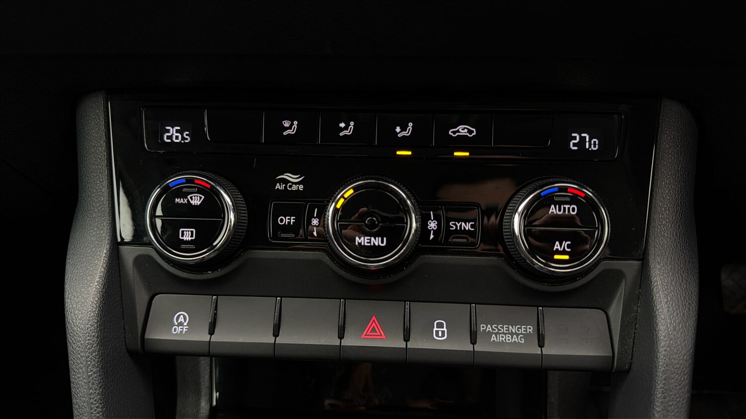 Used Skoda Karoq 2022 for sale - 78196649: Photo 11