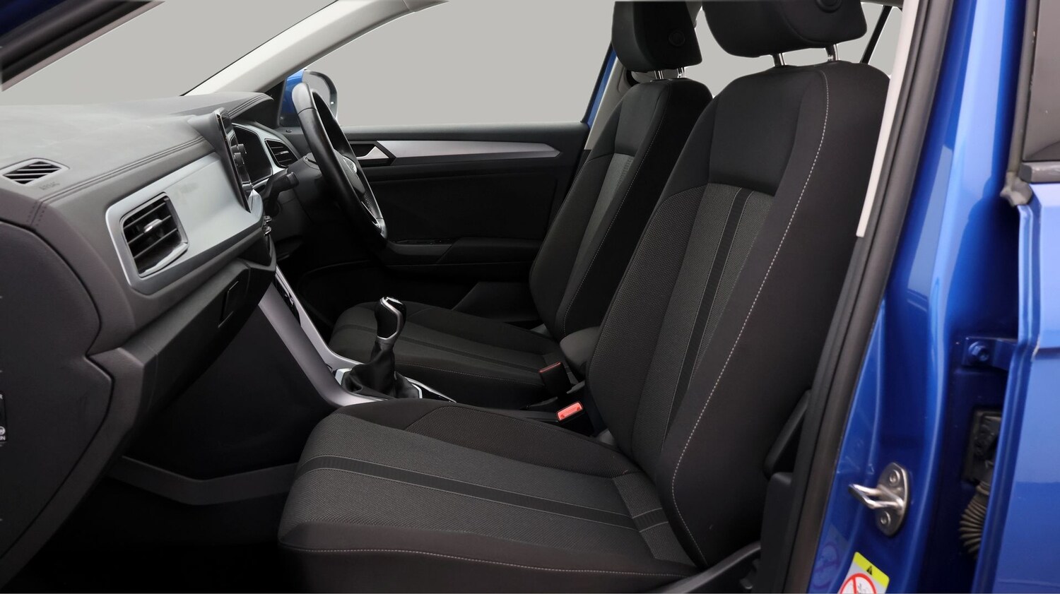 Used Volkswagen T-Roc 2023 for sale - 77449997: Photo 14