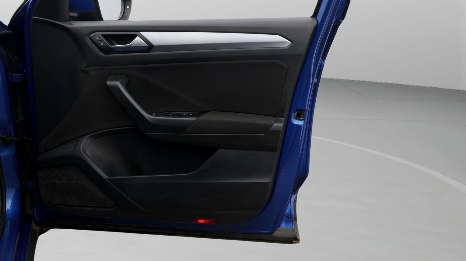 Used Volkswagen T-Roc 2023 for sale - 77449997: Photo 15