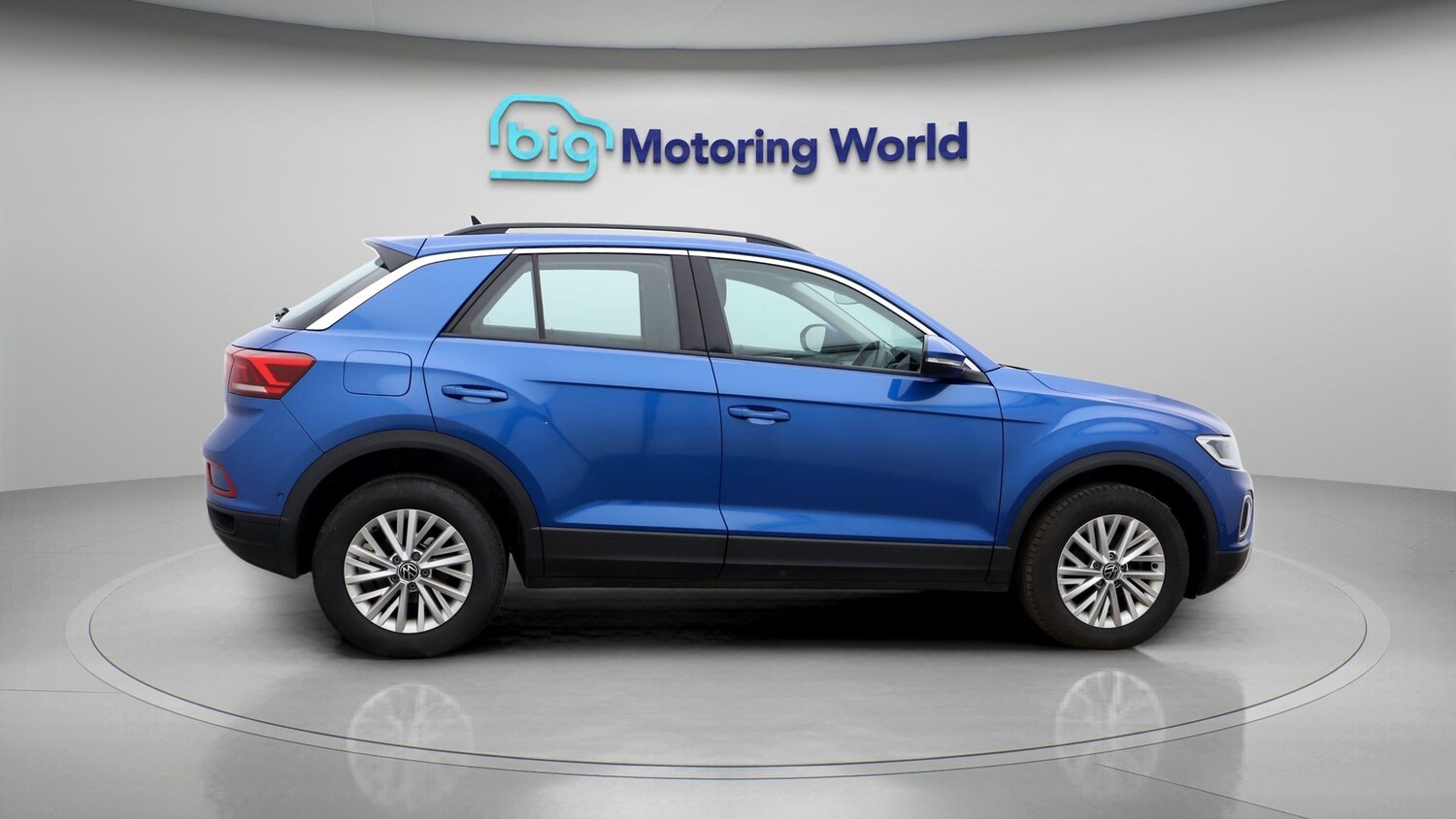 Used Volkswagen T-Roc 2023 for sale - 77449997: Photo 8